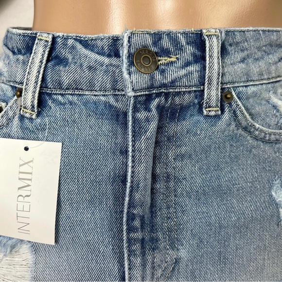 NEW SER.O.YA REVOLVE DISTRESSED DENIM MINI SKIRT - Picture 3 of 10